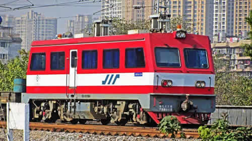 初中生可以學(xué)內(nèi)燃機(jī)車(chē)運(yùn)用與檢修專(zhuān)業(yè)嗎？